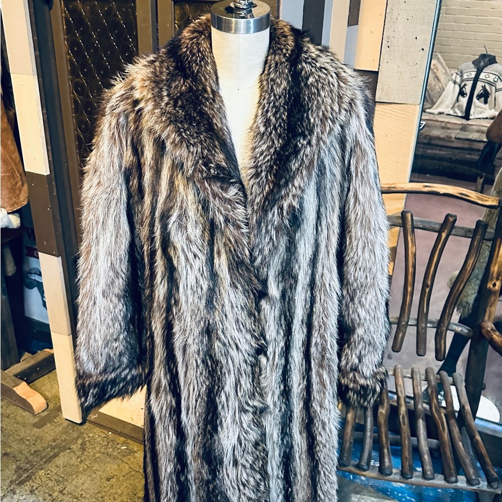 Givenchy Boutique Furs x Blum’s Vogue Luxurious Raccoon Fur Coat - Picture 2 of 7